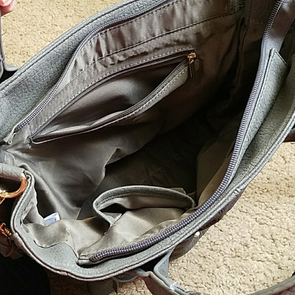 Gray purse - Picture 2 of 3